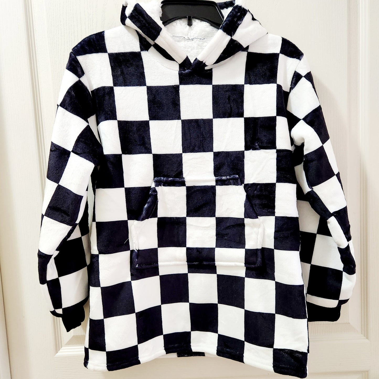 Pre-Order Checkered Oversized Sherpa Hooded Blanket (Youth)