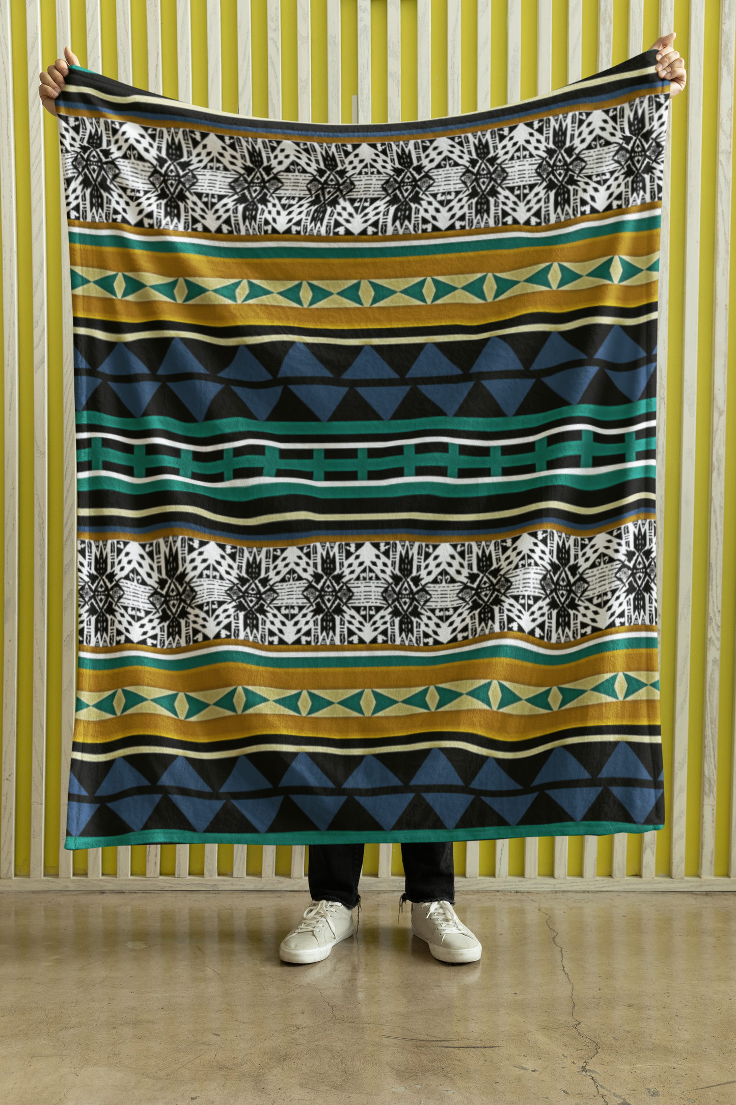 "Aztec Verde" Plush Throw Blanket