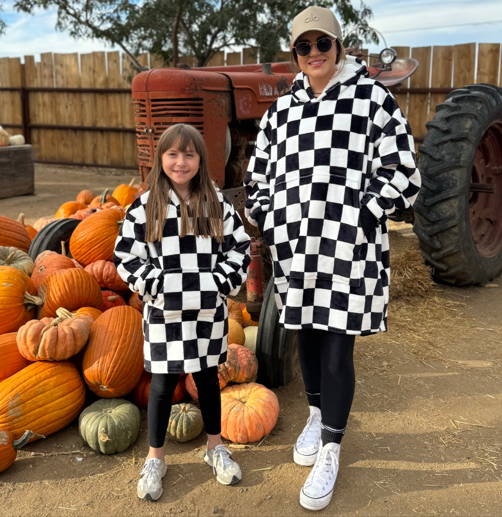 Pre-Order Checkered Oversized Sherpa Hooded Blanket (Youth)