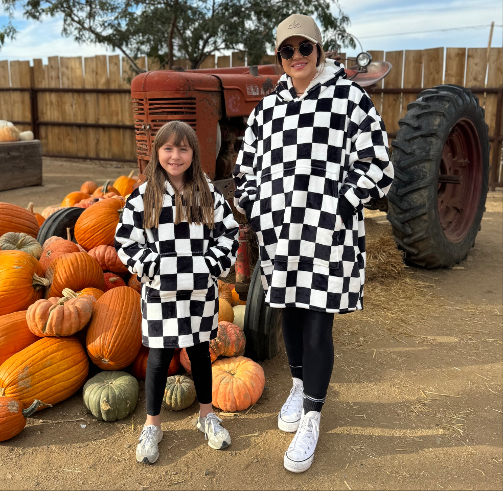 Pre-Order Checkered Oversized Sherpa Hooded Blanket (Adult)