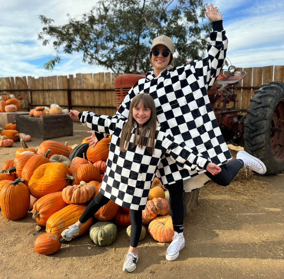 Pre-Order Checkered Oversized Sherpa Hooded Blanket (Youth)