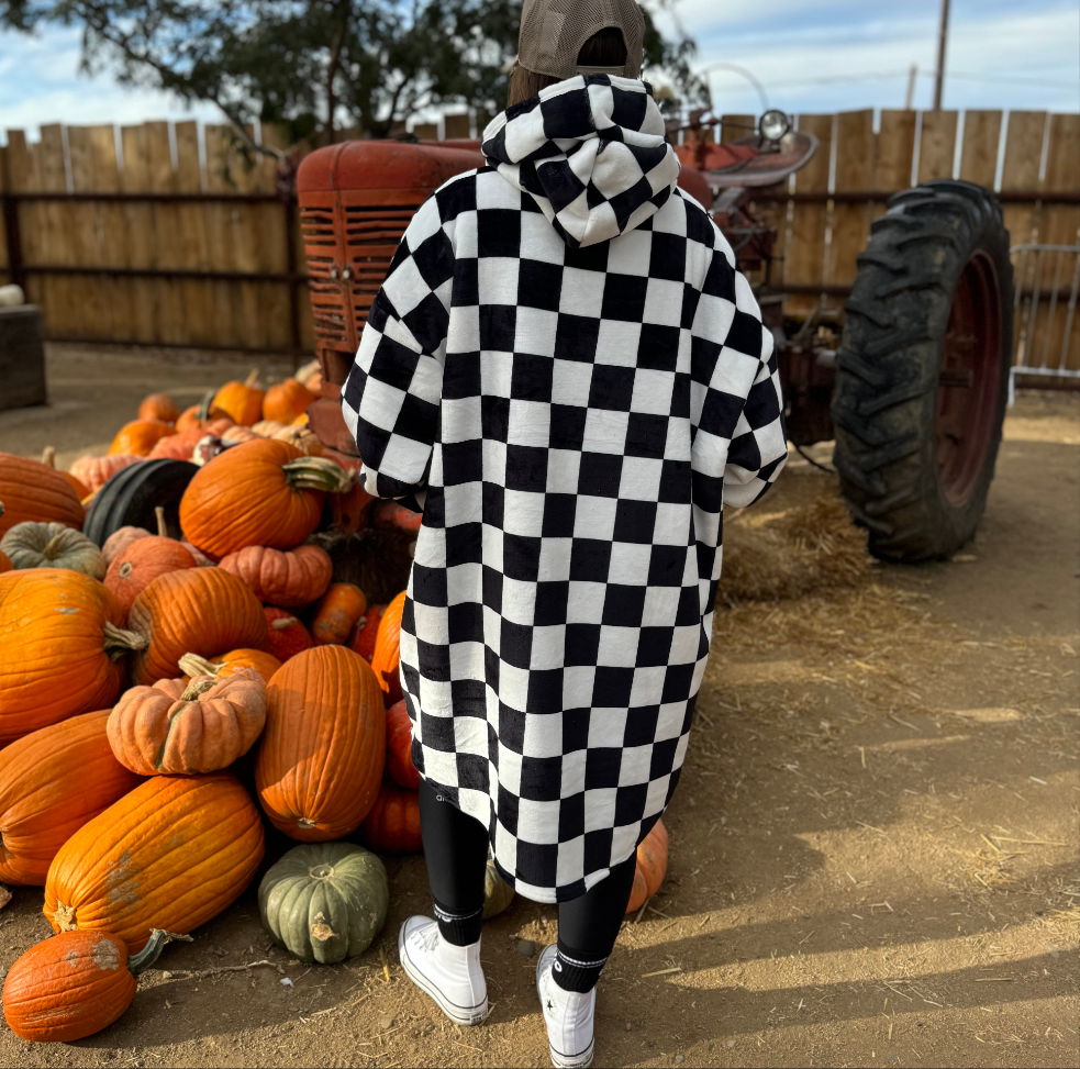 Pre-Order Checkered Oversized Sherpa Hooded Blanket (Adult)