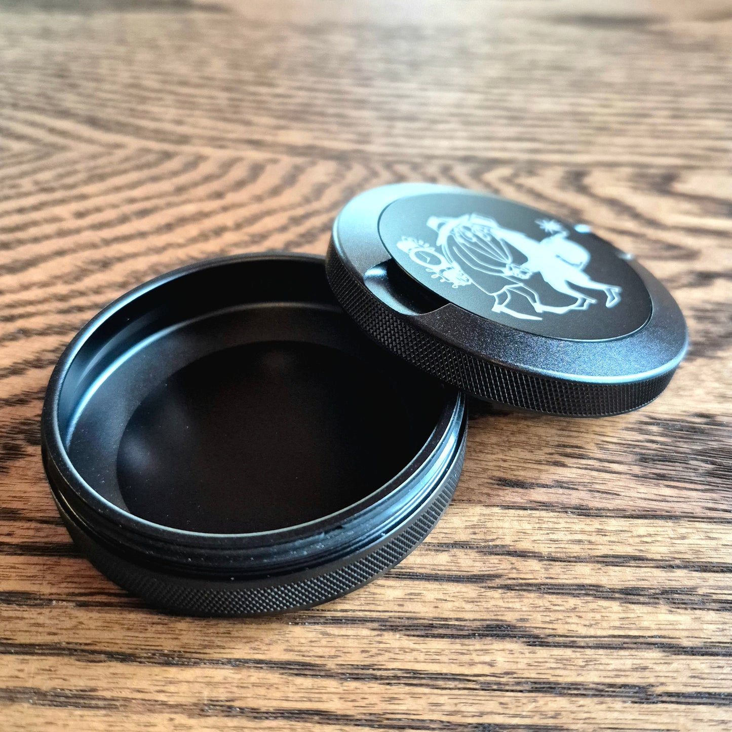 Smokeless Nicotine Container - "Secret Agents"