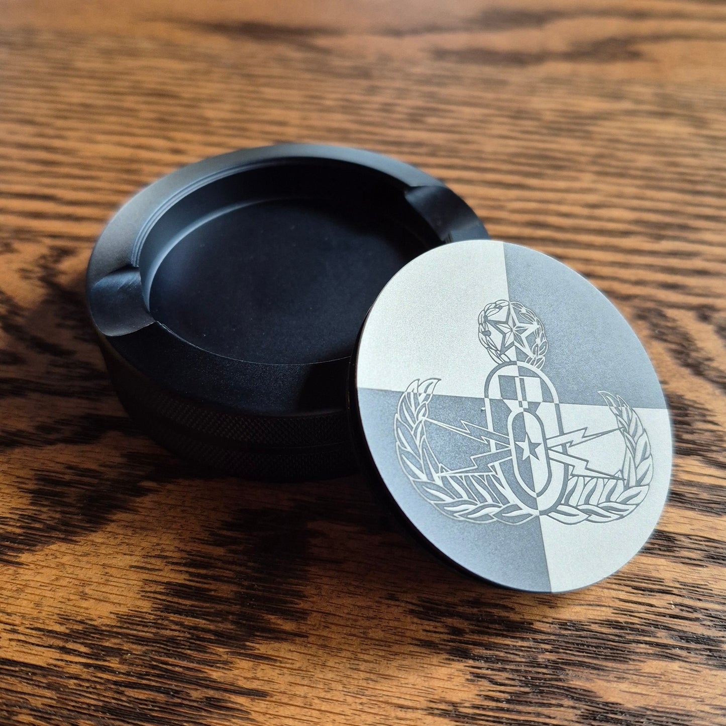 Smokeless Nicotine Container - "Master Badge"