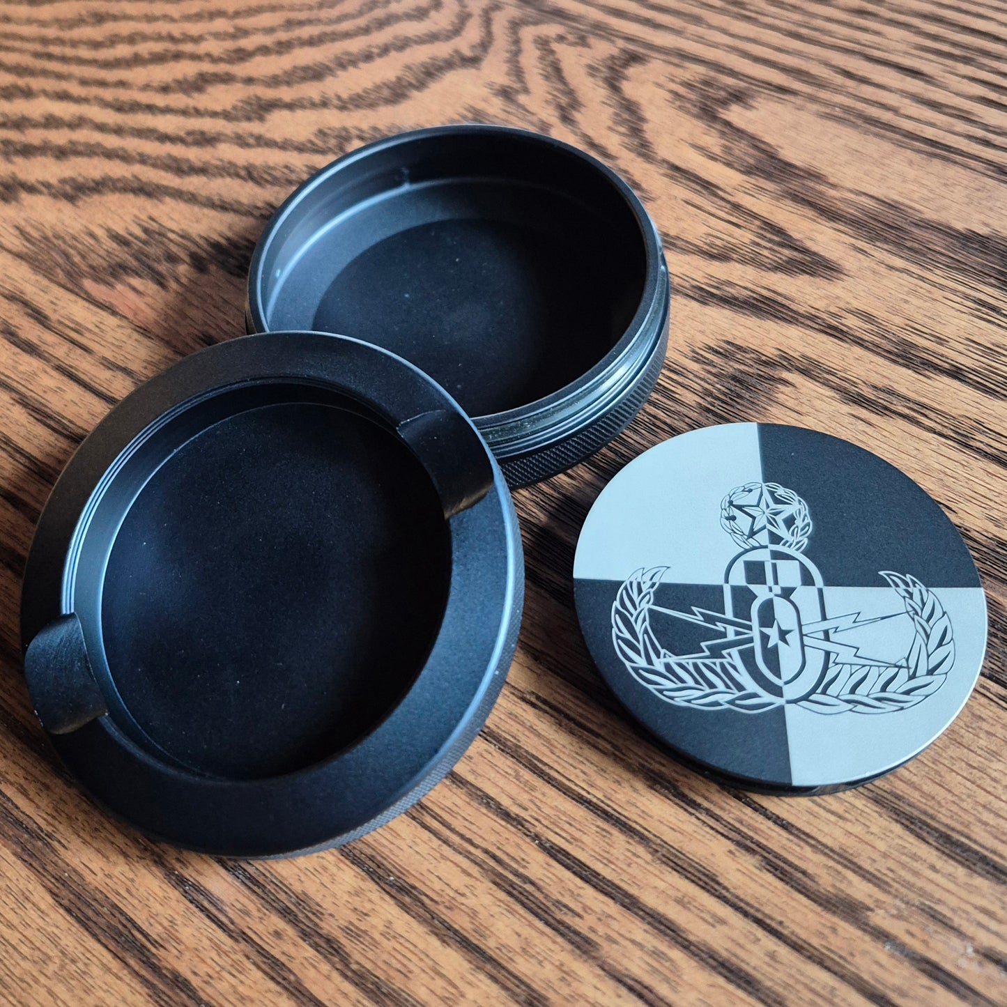 Smokeless Nicotine Container - "Master Badge"